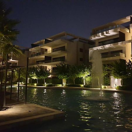 Ground Apartment 2-Bedrooms In Lake View Residence Amazing Price! New Cairo Exterior photo