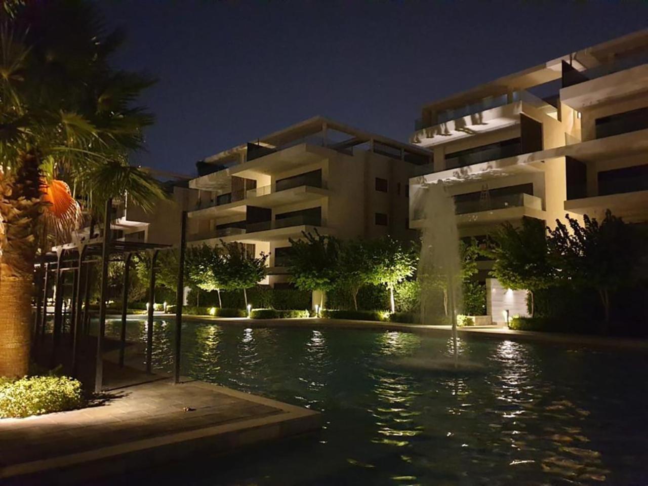 Ground Apartment 2-Bedrooms In Lake View Residence Amazing Price! New Cairo Exterior photo