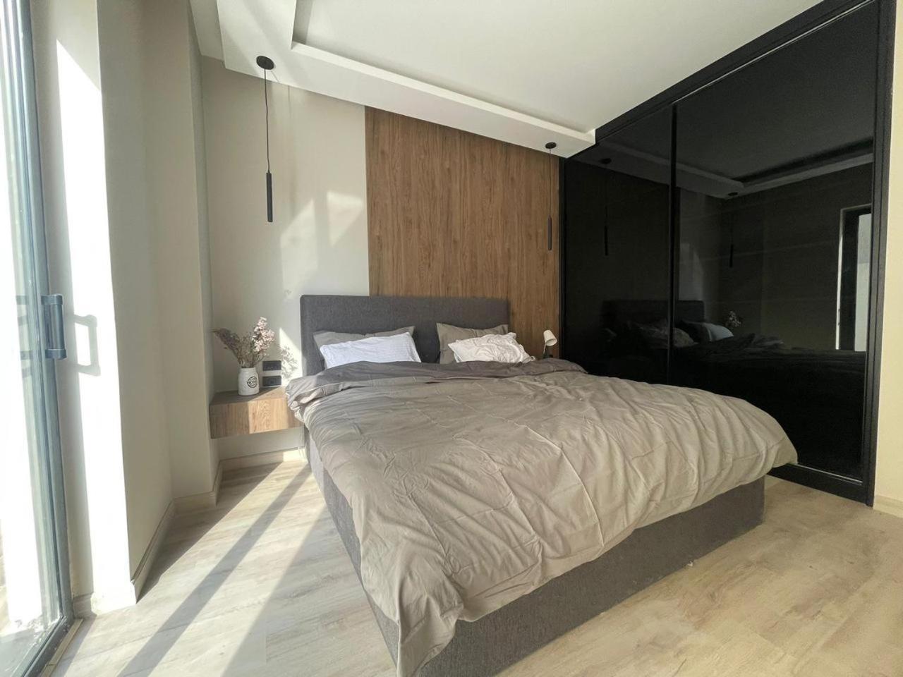 Ground Apartment 2-Bedrooms In Lake View Residence Amazing Price! New Cairo Exterior photo